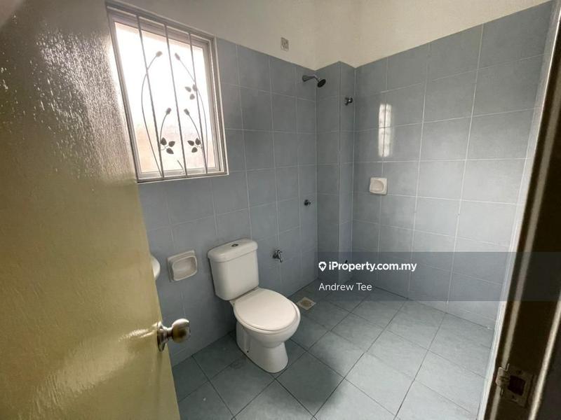 Rumah Berangkai 2 Tingkat untuk Dijual di Saujana Puchong, Puchong oleh Andrew Tee - iProperty.com.my
