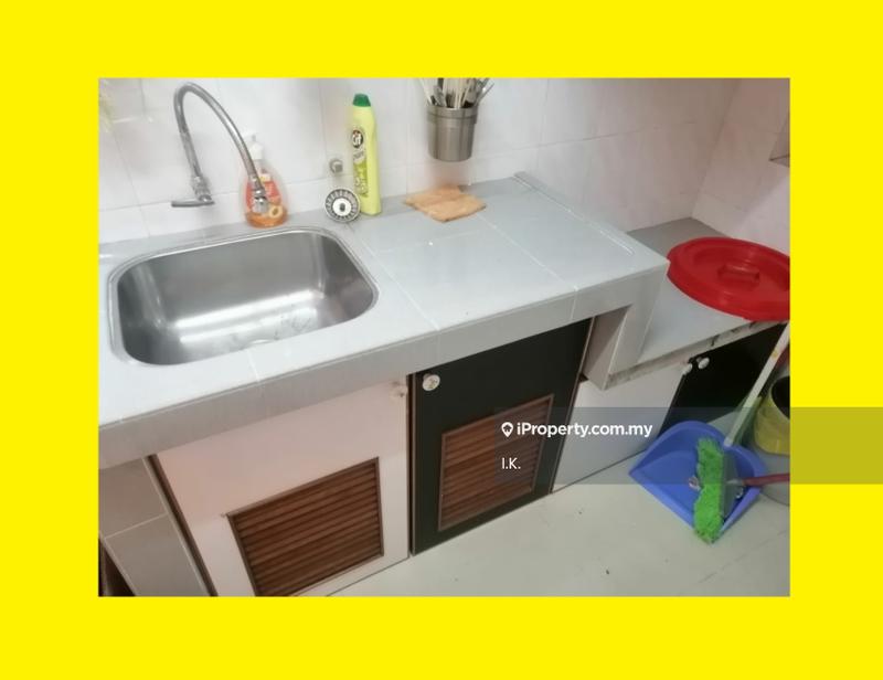 Rumah Flat untuk Dijual di Lestari Apartment oleh I.K. - Kitchen - iProperty.com.my