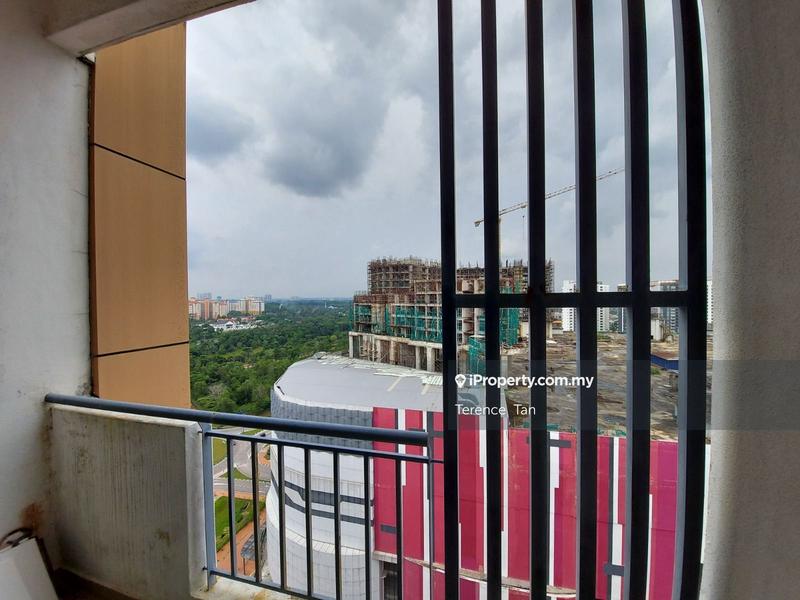 Service Residence for Sale in Jentayu Residensi @ Tampoi by Terence Tan - iProperty.com.my