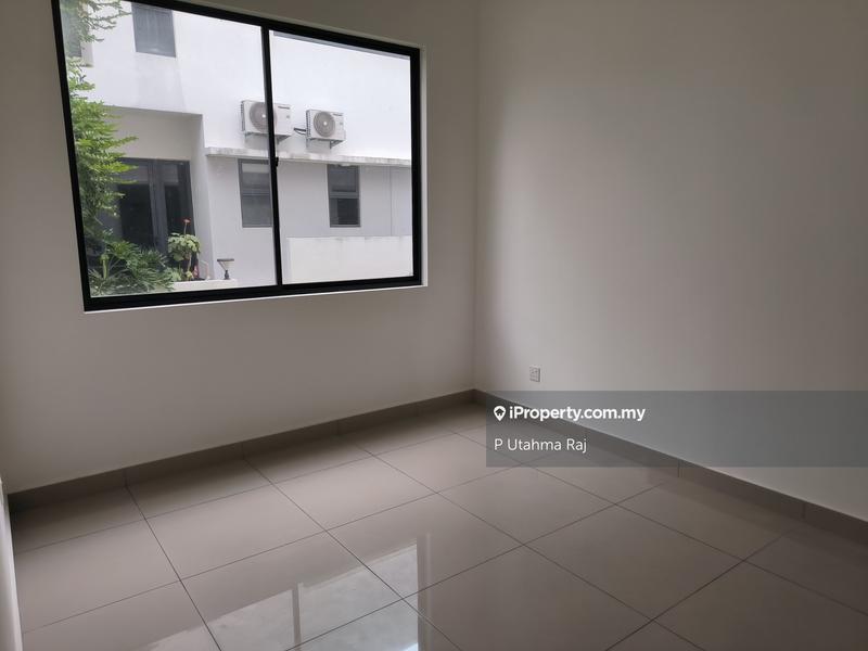 3-storey Terraced House for Sale in Telok Panglima Garang, Selangor by P Utahma Raj - iProperty.com.my
