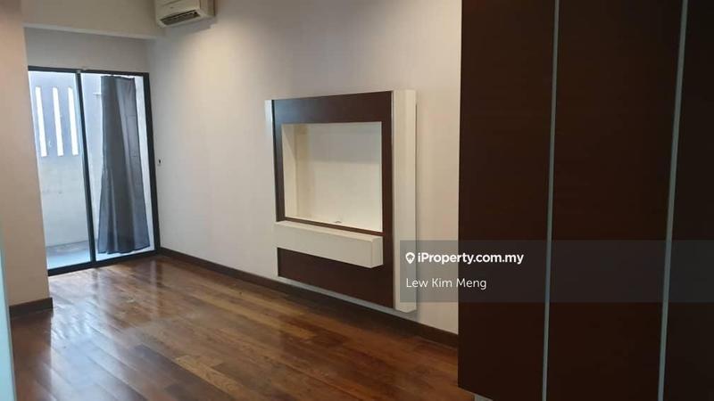 Rumah Berangkai 2 Tingkat untuk Dijual di awxkn, Damansara Damai oleh Lew Kim Meng - iProperty.com.my