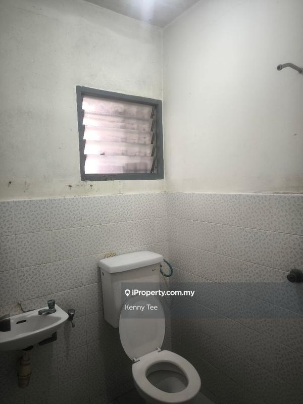 Flat for Sale in Ixora by Kenny Tee - iProperty.com.my