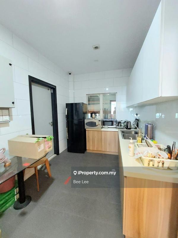 Detached Factory for Sale in Taman Perindustrian Putra Permai, Seri Kembangan by Bee Lee - iProperty.com.my