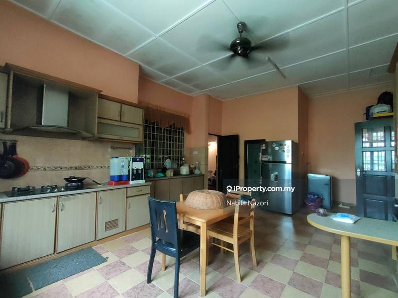 Banglo untuk Dijual di Pasir Hor, Kota Bharu oleh Nabila Nazori - iProperty.com.my