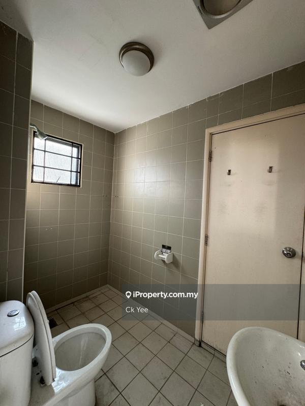 Rumah Berangkai 3 Tingkat untuk Dijual di Taman Esplanad, Bukit Jalil oleh Ck Yee - iProperty.com.my