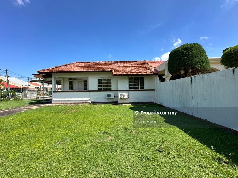 Semi-Detached House for Sale in Island Glades, Jelutong by Chee Hooi - iProperty.com.my