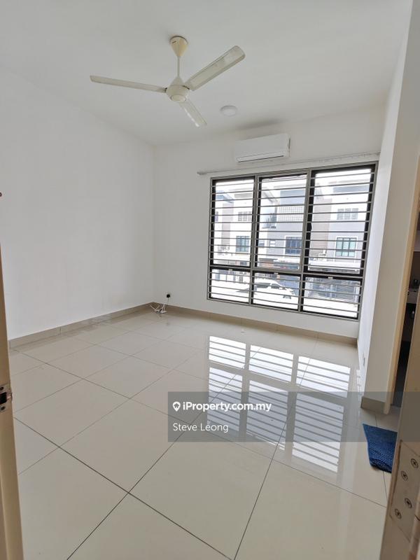 Rumah Berangkai 3 Tingkat untuk Dijual di Setia Utama, Setia Alam oleh Steve Leong - iProperty.com.my