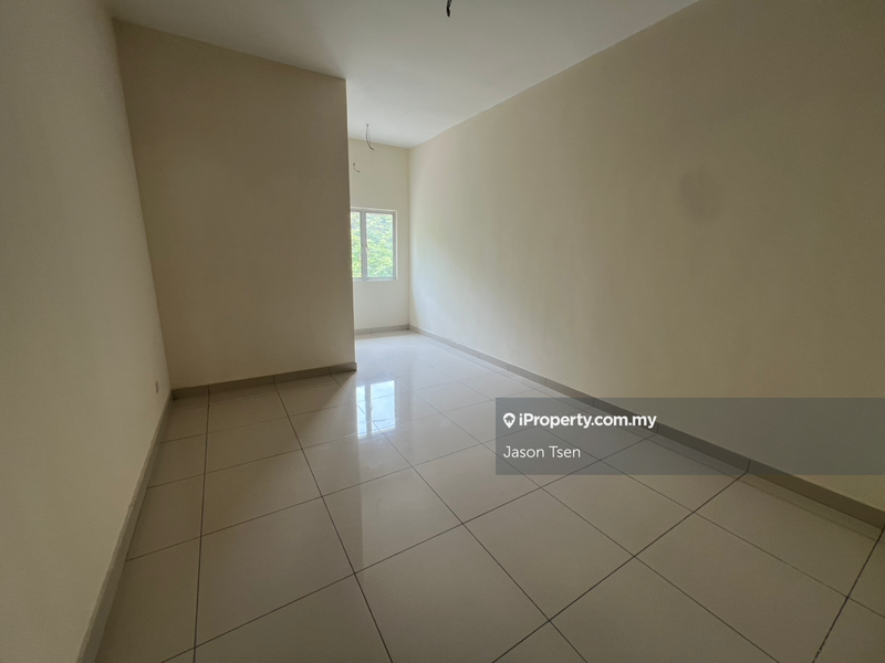 2.5-storey Terraced House for Sale in Taman Suria Tropika, Seri Kembangan by Jason Tsen - iProperty.com.my