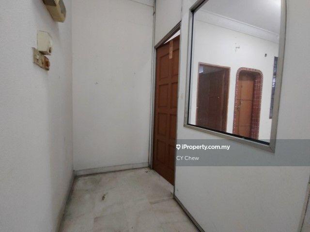 Shop / Office for Rent in Taman Ungku Tun Aminah, Skudai by CY Chew - iProperty.com.my