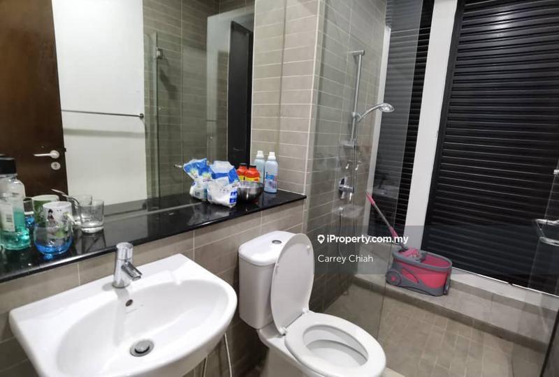 Semi-Detached House for Sale in Lake Edge, Puchong by Carrey Chiah - iProperty.com.my
