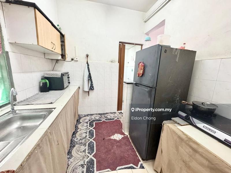Kediaman Servis untuk Dijual di South City (Perdana Selatan) Block A & B oleh Eldon Chong - iProperty.com.my