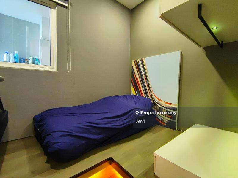 For Sale - Pavilion Hilltop