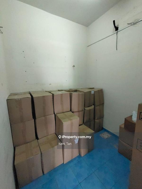 Shop for Sale in Taman Universiti Indah, Seri Kembangan by Kent Tan - iProperty.com.my