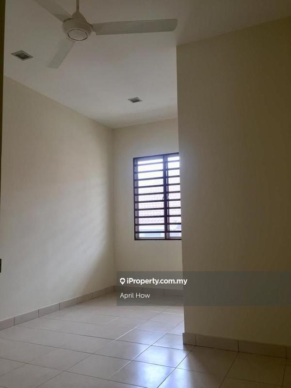 Rumah Berangkai 2 Tingkat untuk Dijual di Bandar Seri Coalfields, Sungai Buloh oleh April How - iProperty.com.my