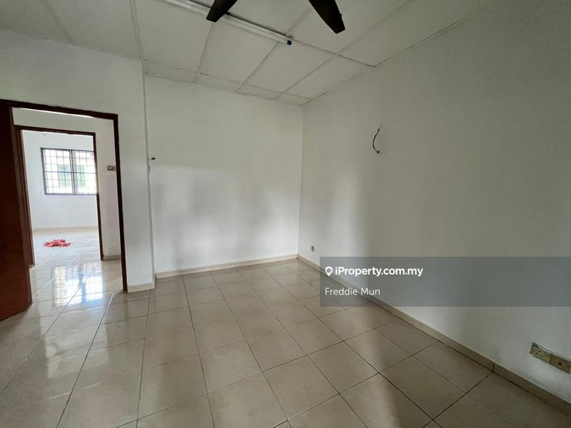 Rumah Teres 2-Tingkat untuk Dijual di Bandar Puchong Utama, Puchong oleh Freddie Mun - iProperty.com.my