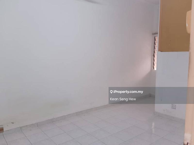 Rumah Berangkai 2 Tingkat untuk Dijual di Taman Wangsa Permai, Kepong oleh Hew KS - Interior - iProperty.com.my