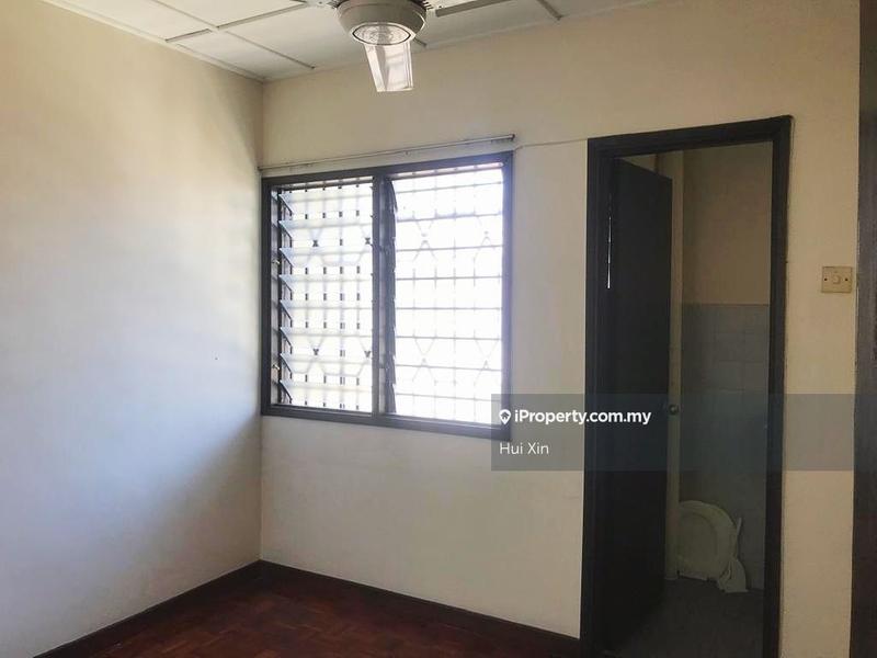 Rumah Teres 2-Tingkat untuk Dijual di SS19, Subang Jaya oleh Hui Xin - iProperty.com.my
