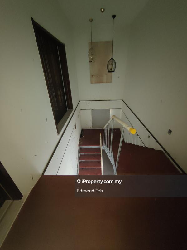 Bungalow House for Sale in Taman Overseas Union (Taman Oug), Jalan Klang Lama (Old Klang Road) by Edmond Teh - iProperty.com.my