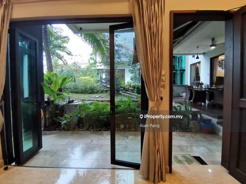 Bungalow House for Sale in Bukit Gita Bayu, Seri Kembangan by Alan Pang - iProperty.com.my