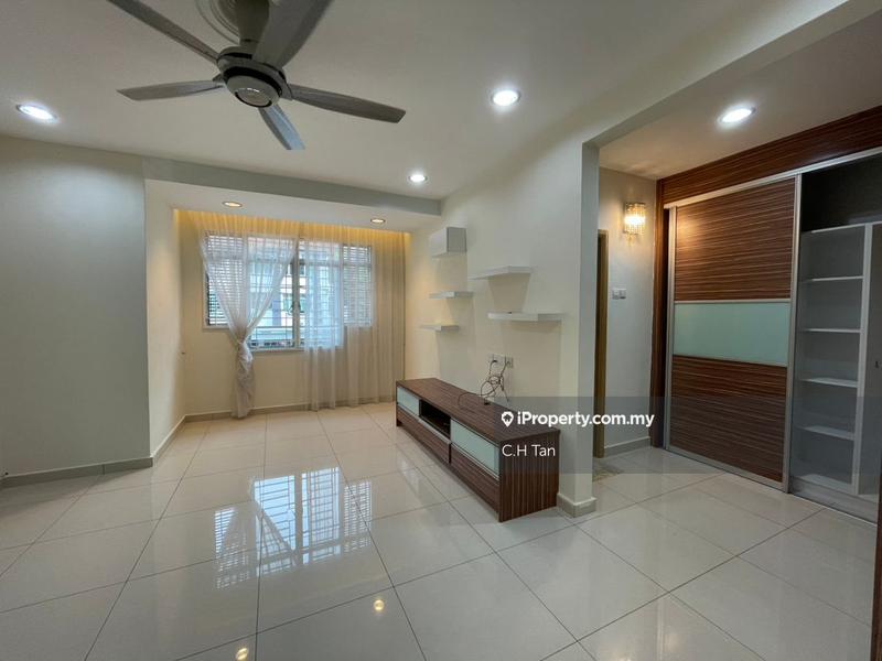 Rumah Teres 3-Tingkat untuk Dijual di Taman Permai Villa, Ampang oleh C.H Tan - iProperty.com.my