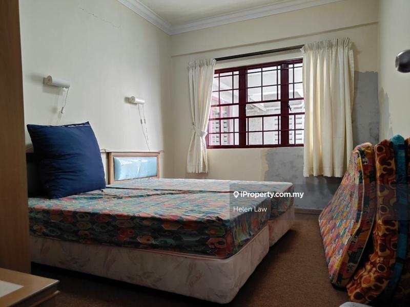 Kondominium untuk Dijual di The Golden Coast oleh Helen Law - iProperty.com.my