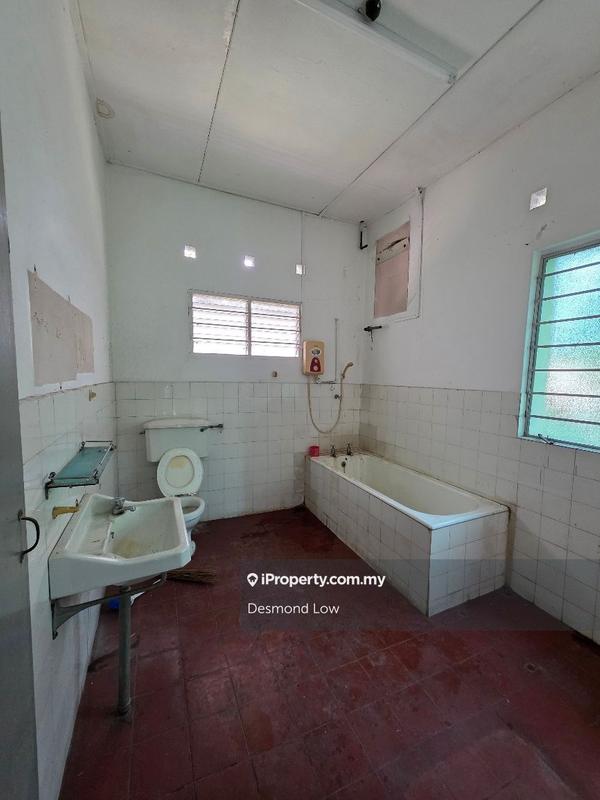 Semi-Detached House for Sale in 2 Storey Semi-detached House, Jalan Bagan Jermal, Gurney Drive by Desmond Low - iProperty.com.my