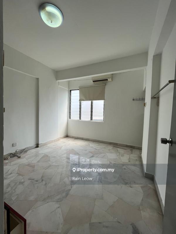 Rumah Pangsa untuk Dijual di Desa Tasik Fasa 1A oleh Rain Leow - iProperty.com.my