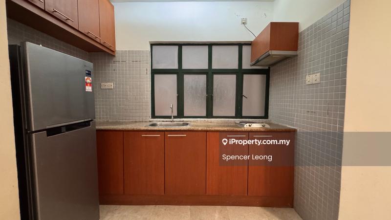 Condominium for Sale in 10 Semantan Suites by Spencer Leong - Kitchen - iProperty.com.my