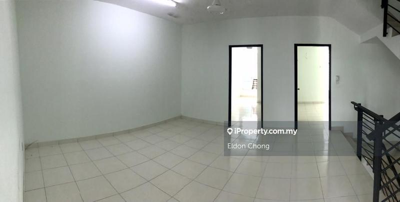 Rumah Berangkai 3 Tingkat untuk Dijual di 3 Sty 7Rooms 7 Baths + 100% Full Loan, Bangi oleh Eldon Chong - iProperty.com.my