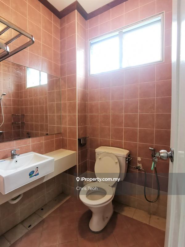 Bungalow House for Sale in Batu Ferringhi, Penang by Chris Teoh - iProperty.com.my