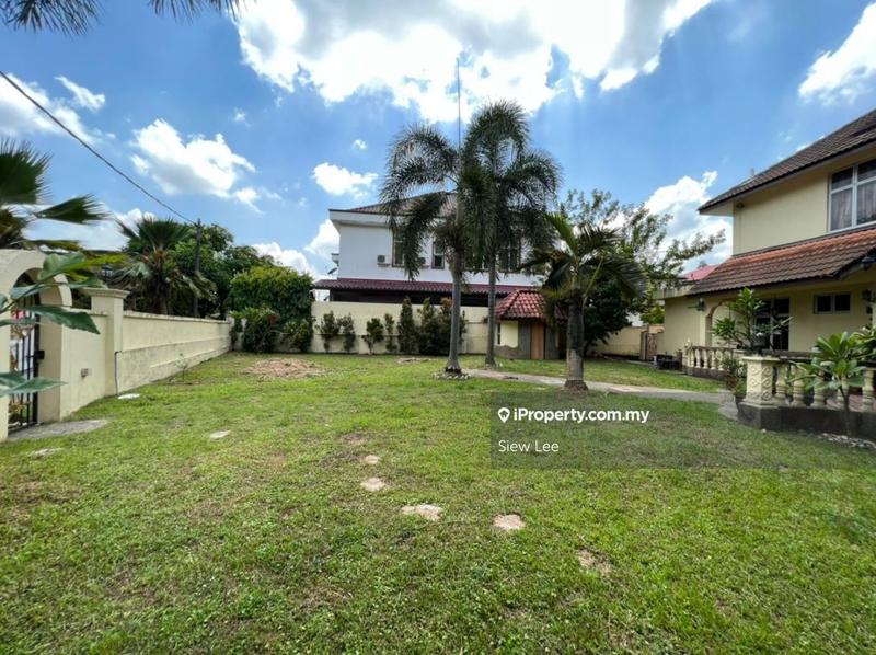 Bungalow House for Sale in Saujana Akasia, Sungai Buloh by Siew Lee - iProperty.com.my