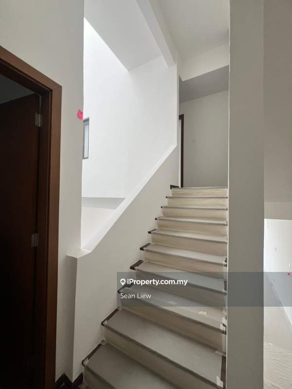 Rumah Berangkai 3.5 Tingkat untuk Disewa di Empire Residence , Damansara Perdana, Damansara Perdana oleh Sean Liew - iProperty.com.my