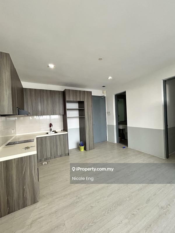 Residensi Servis untuk Disewa di The Square SOHO @ One City USJ 25 oleh Nicole Eng - Kitchen - iProperty.com.my
