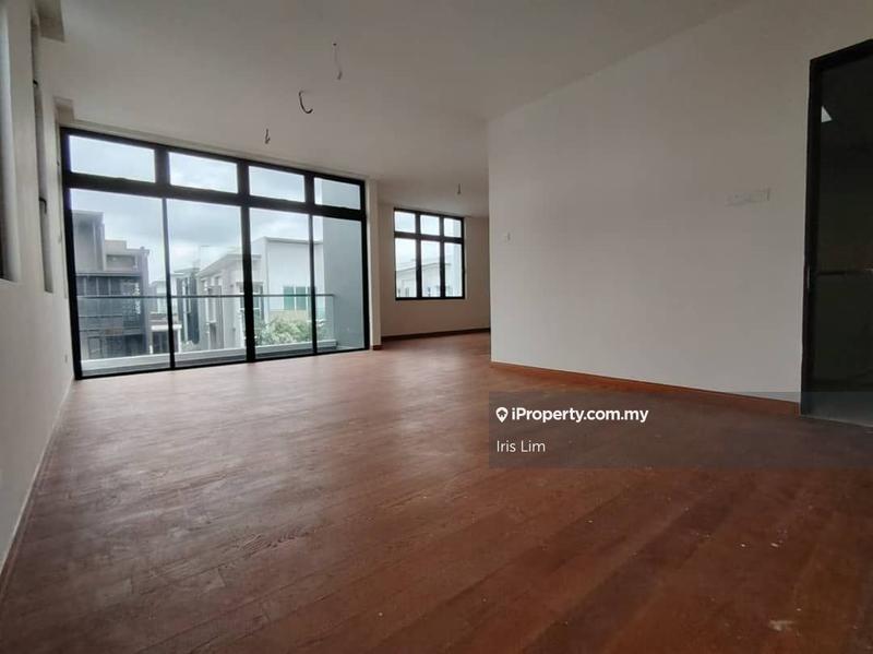 Rumah Berkembar untuk Dijual di Taman Nusa Sentral, Iskandar Puteri (Nusajaya) oleh Iris Lim - iProperty.com.my