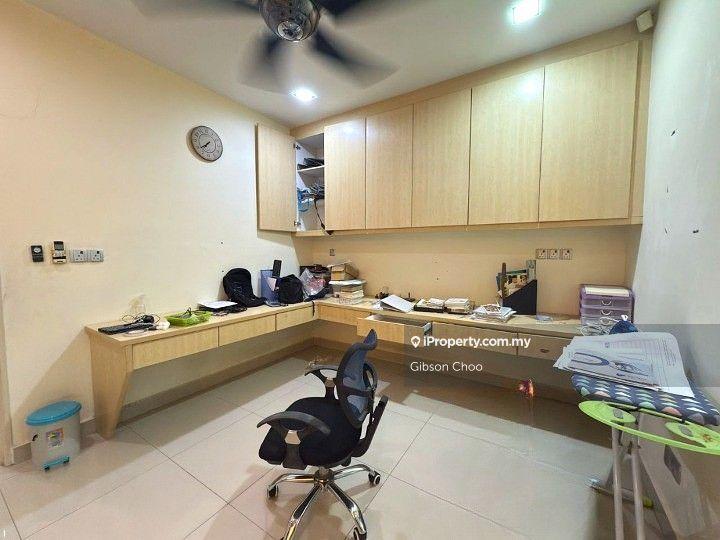 Rumah Berangkai 3 Tingkat untuk Dijual di Bandar Tun Hussein Onn, Cheras oleh Gibson Choo - iProperty.com.my