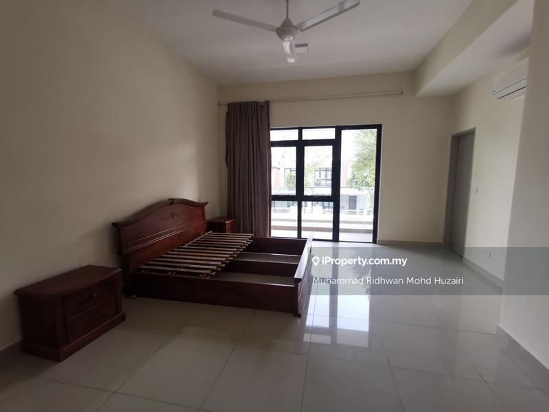 Rumah Berangkai 2.5 Tingkat untuk Dijual di Dengkil, Selangor oleh Muhammad Ridhwan Mohd Huzairi - iProperty.com.my