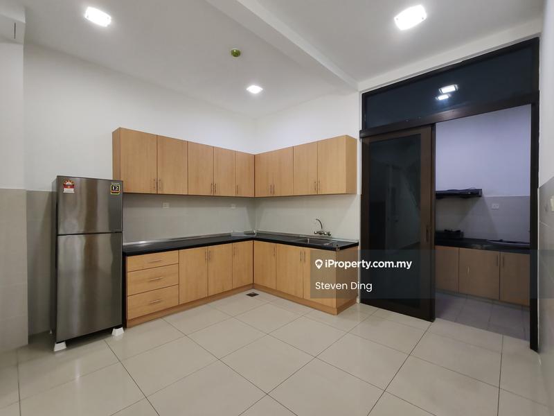 Rumah Berkembar untuk Disewa di Setia Utama, Setia Alam oleh Steven Ding - Kitchen - iProperty.com.my