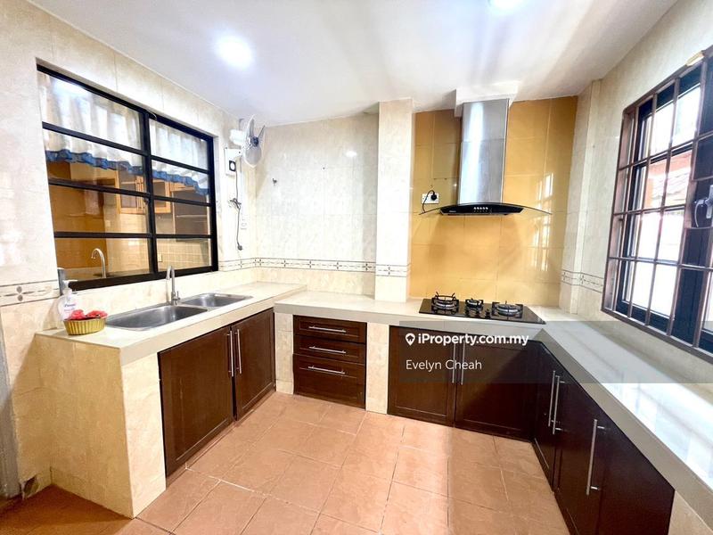 Rumah Berkembar untuk Dijual di Bandar Kinrara Seksyen 6, Bandar Kinrara oleh Evelyn Cheah - iProperty.com.my