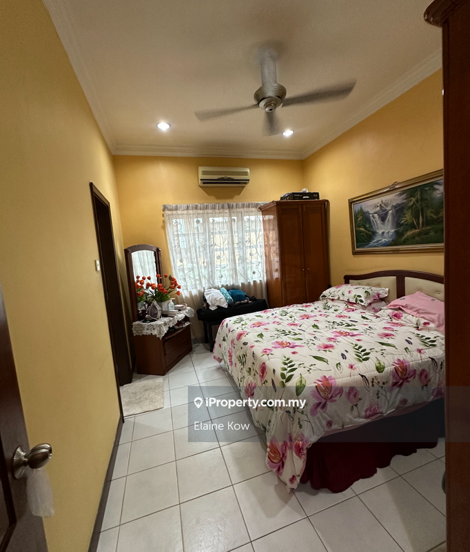 Bungalow House for Sale in Seksyen 11, Kota Damansara by Elaine Kow - iProperty.com.my