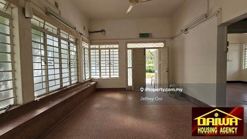 For Rent - Pulau Tikus Old Bungalow (Big Compound) behind Island Hospital