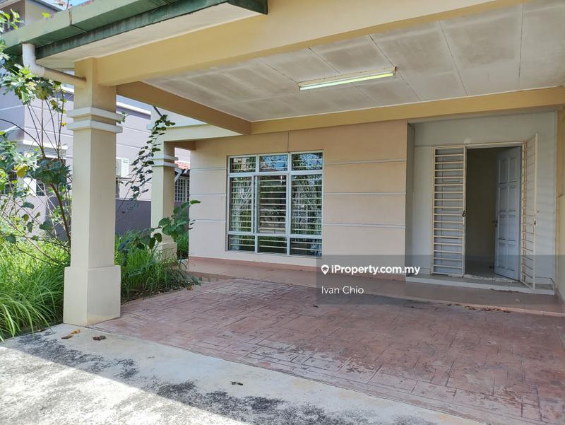Rumah Berkembar untuk Dijual di Taman Kipark, Puchong oleh Angel Lin - iProperty.com.my
