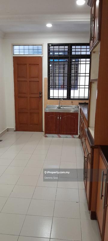 Rumah Berangkai 2.5 Tingkat untuk Dijual di Bandar Utama 10, Bandar Utama oleh Dennis Soo - iProperty.com.my
