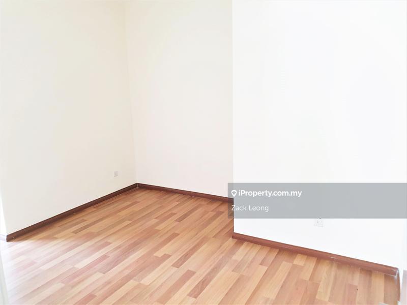 Rumah Bandar untuk Dijual di Taman Bukit Serdang, Seri Kembangan oleh Zack Leong - iProperty.com.my
