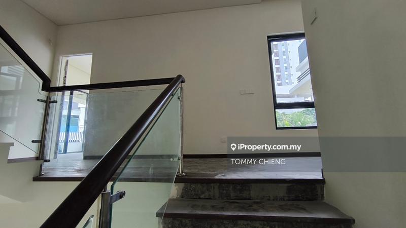 Rumah Berangkai 3 Tingkat untuk Dijual di Happy Garden, Kuchai Lama oleh TOMMY CHIENG - iProperty.com.my
