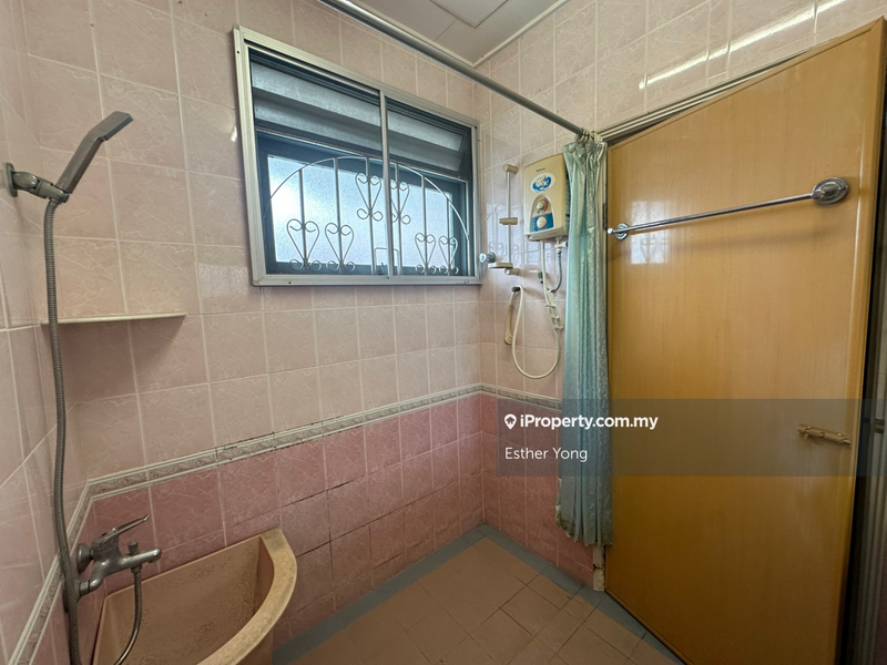 Rumah Berkembar untuk Dijual di Taman Danau Desa, Taman Desa oleh Esther Yong - iProperty.com.my