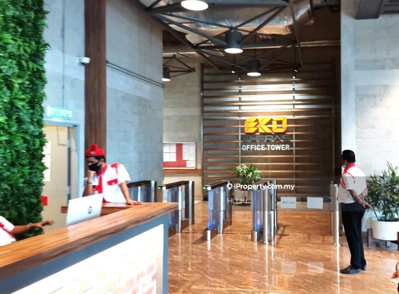 For Rent - Renovated Spacious Corner Office @ EkoCheras Mall