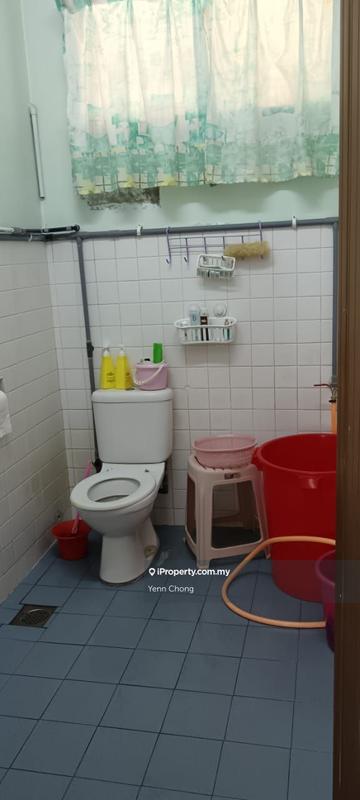 Rumah Berkembar untuk Dijual di Taman Yarl, Jalan Klang Lama (Old Klang Road) oleh Yenn Chong - iProperty.com.my