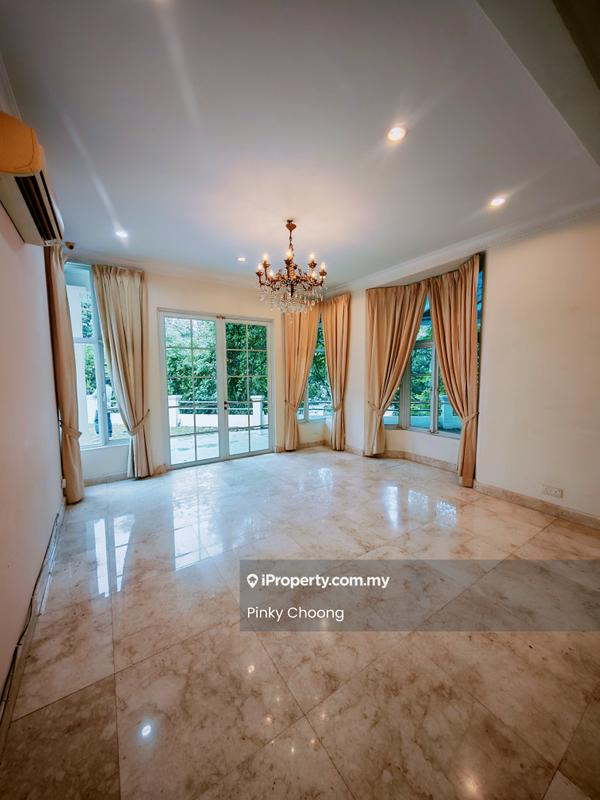 Bungalow House for Sale in Sierramas, Sungai Buloh by Pinky Choong - Living Room - iProperty.com.my