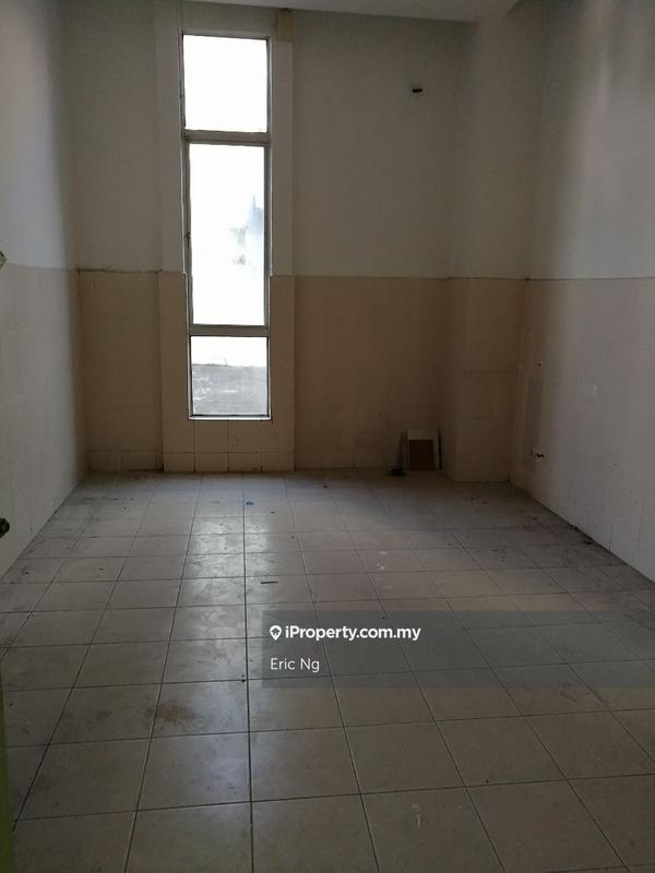 Semi-D Factory for Sale in Taman Perindustrian Taming Jaya, Balakong by Eric Ng - iProperty.com.my