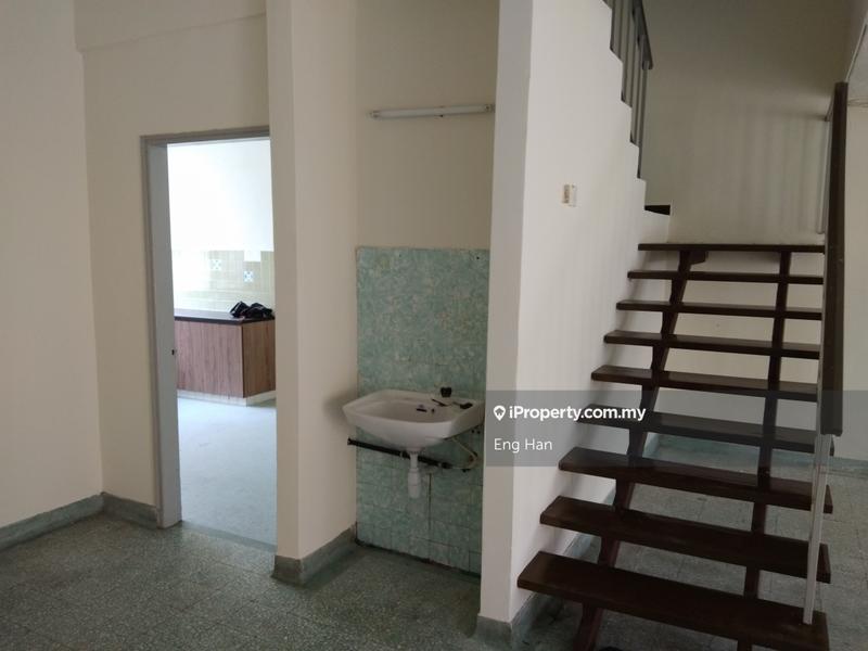 2-storey Terraced House for Sale in Taman Overseas Union (Taman Oug), Jalan Klang Lama (Old Klang Road) by Eng Han - iProperty.com.my